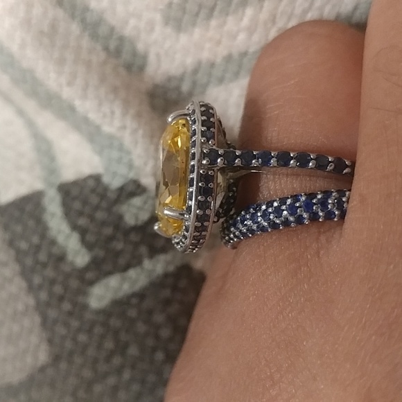 Blue sapphire pave eternity band - Picture 5 of 6